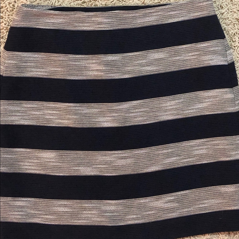 Loft navy and white skirt